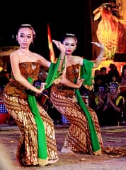 danseres kraton batik